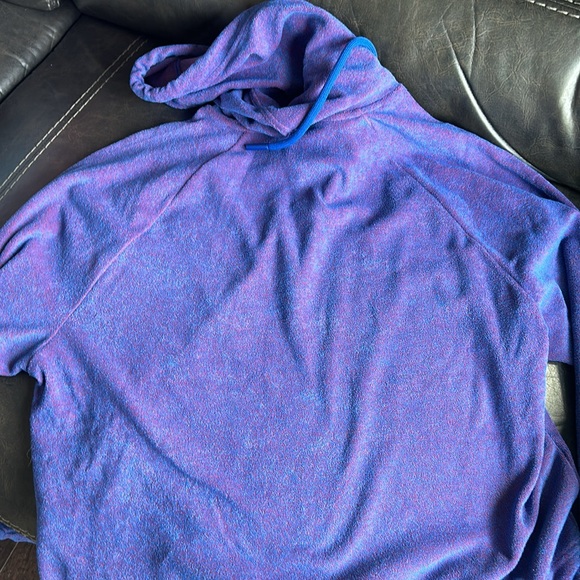 Blue/red towel material brand new adidas hoodie - Picture 3 of 3
